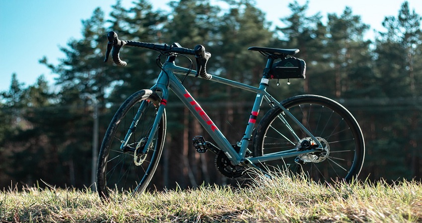 Is A Gravel Bike Or A Traditional Road Bike Better Overall.jpg